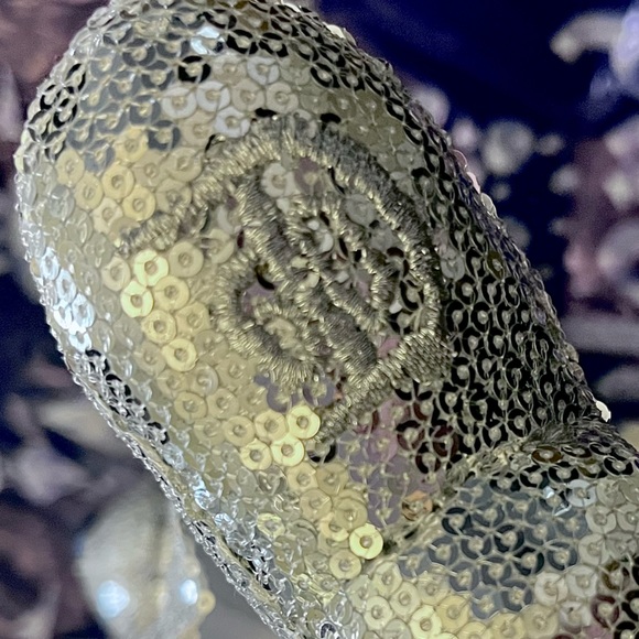 Disney Parks Disneyland 60th Birthday Diamond Anniversary Sequin Minnie Mouse - Picture 3 of 13